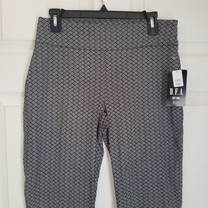 D.F.A. New York Pants NWT Black White Geometric